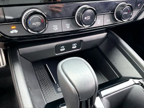 Used 2025 Honda Accord Sport image 32