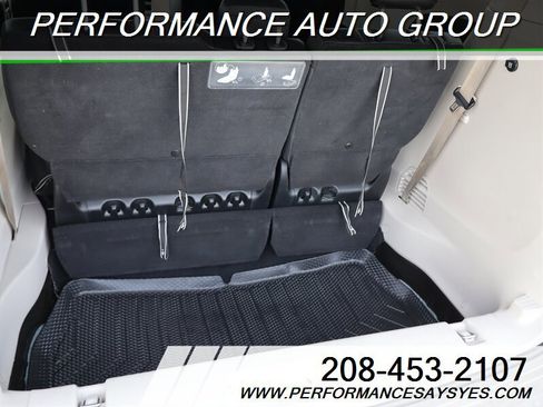 Used 2019 Chrysler Pacifica Touring-L image 9