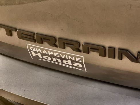 Used 2020 GMC Terrain SLE w/ Driver Convenience Package FWD image 8