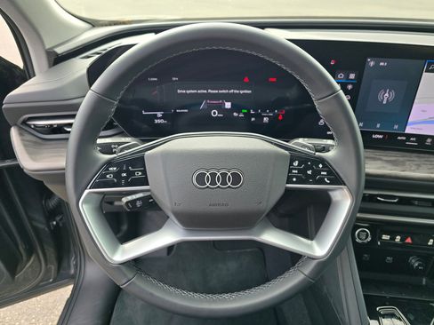 Certified 2025 Audi Q5 Premium w/ Convenience Package AWD/4WD image 67