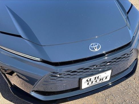 Used 2025 Toyota Crown Signia w/ Advanced Technology Package AWD/4WD image 31