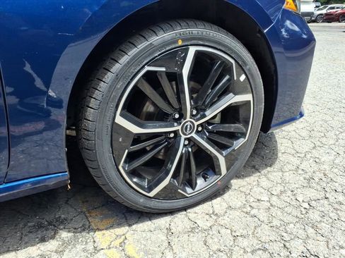Used 2024 Nissan Altima 2.5 SR FWD image 25