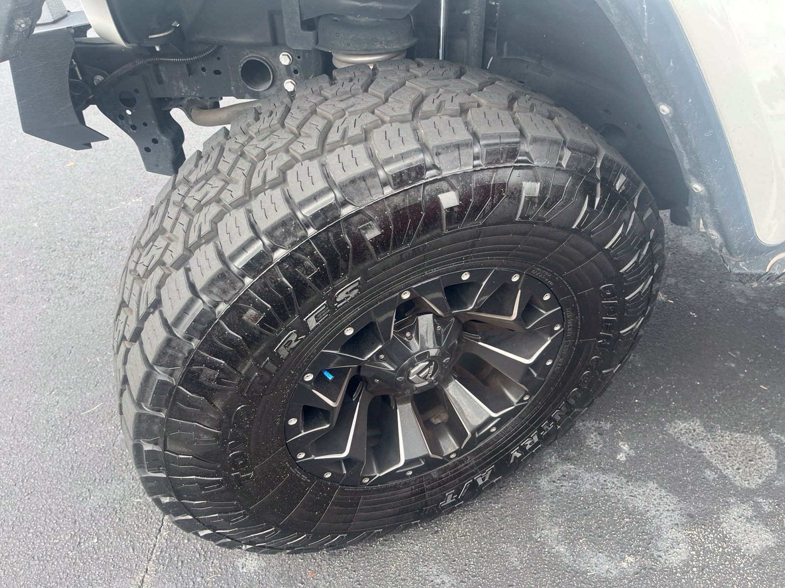 Used 2023 Jeep Gladiator Sport AWD/4WD image 5