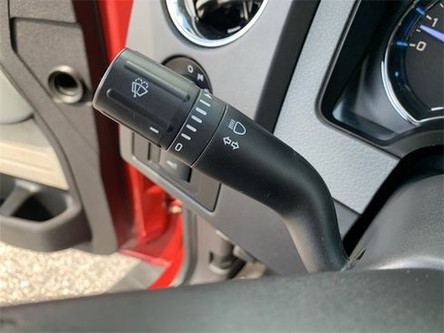 Used 2011 Ford F150 XLT w/ XLT Convenience Pkg image 27