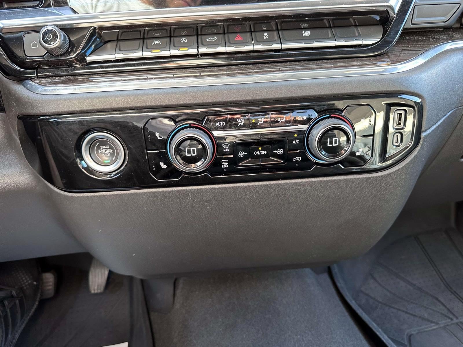 Used 2024 Chevrolet Silverado 1500 RST w/ LPO, Liner Protection Package AWD/4WD image 26