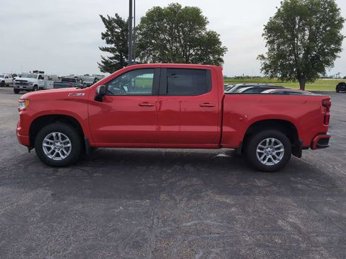 Used 2023 Chevrolet Silverado 1500 RST AWD/4WD image 2