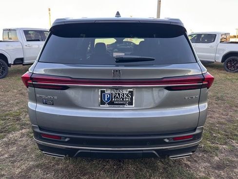 New 2025 Buick Enclave Preferred w/ Power Package image 10