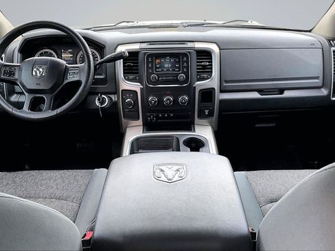 Used 2017 RAM 2500 SLT AWD/4WD image 17
