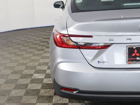 Used 2025 Toyota Camry LE image 13