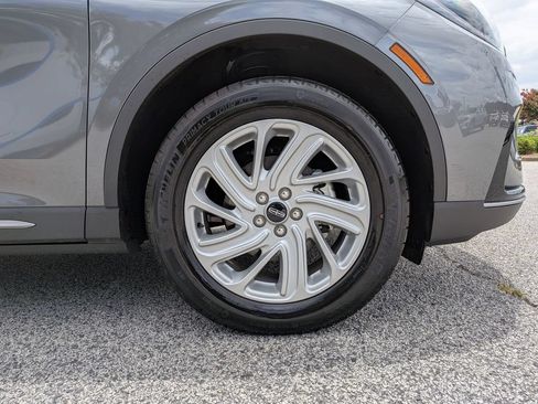 Used 2023 Lincoln Corsair AWD w/ Towing Package image 11
