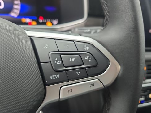New 2026 Volkswagen Taos SE AWD/4WD image 17