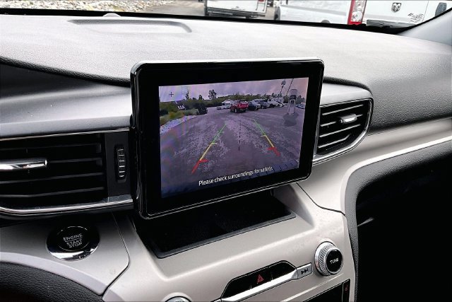 Used 2023 Ford Explorer XLT w/ Equipment Group 202A AWD/4WD image 22