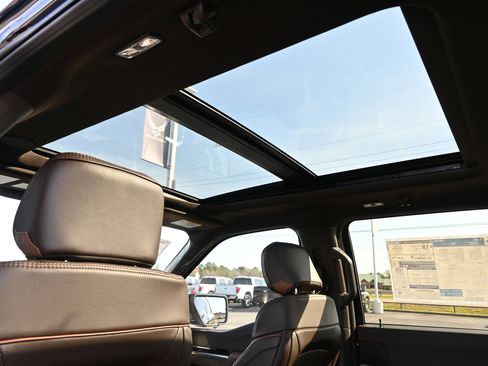 New 2025 Ford F150 King Ranch w/ FX4 Off-Road Package image 39