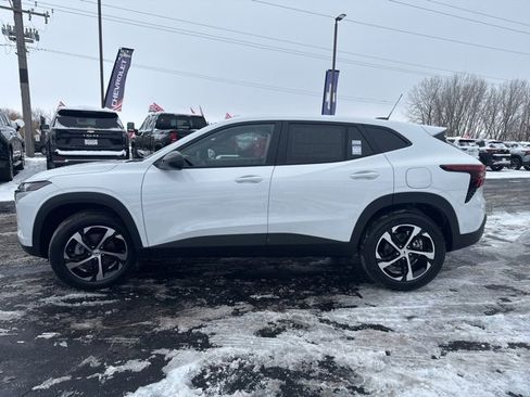 New 2026 Chevrolet Trax RS w/ Driver Confidence Package image 6