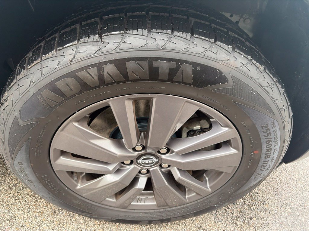Used 2022 Nissan Pathfinder SV FWD image 36