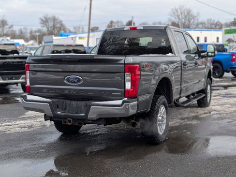 Used 2019 Ford F250 XLT w/ Snow Plow Prep Package image 8