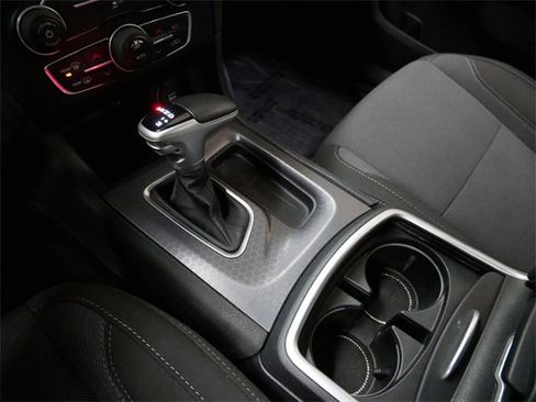 Used 2017 Dodge Charger SXT image 22