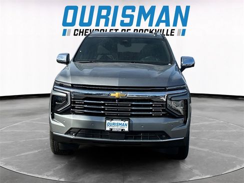 New 2026 Chevrolet Suburban Premier image 8