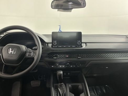 Used 2025 Honda Accord SE image 23