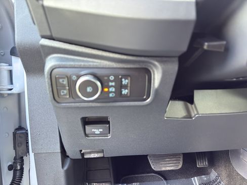 New 2025 Ford Bronco Outer Banks AWD/4WD image 14