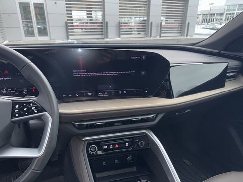 Used 2025 Audi Q5 2.0T Premium Plus w/ Premium Plus image 28