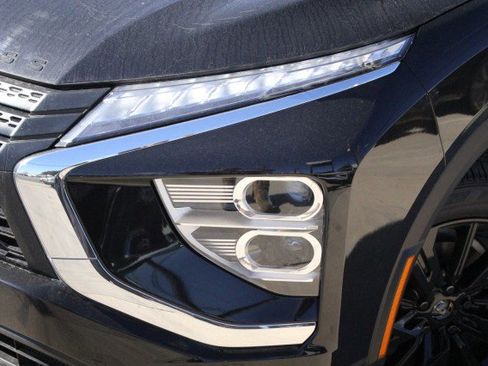 New 2026 Mitsubishi Eclipse Cross LE image 2