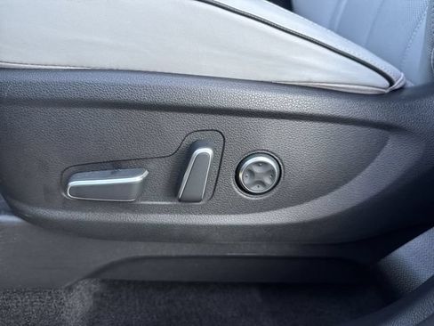 Used 2025 Hyundai Palisade SEL FWD image 32