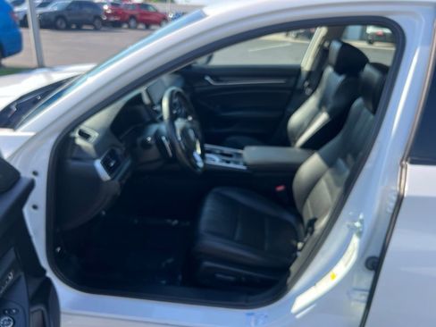 Used 2022 Honda Accord Touring image 20