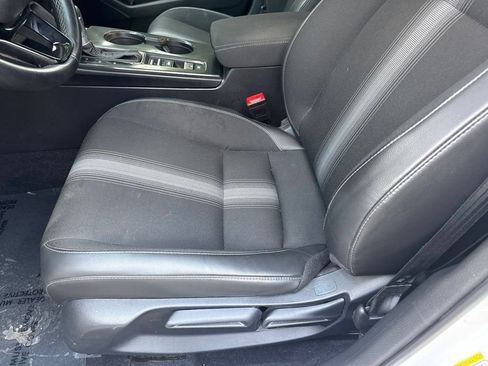 Used 2025 Honda Civic Sport image 16