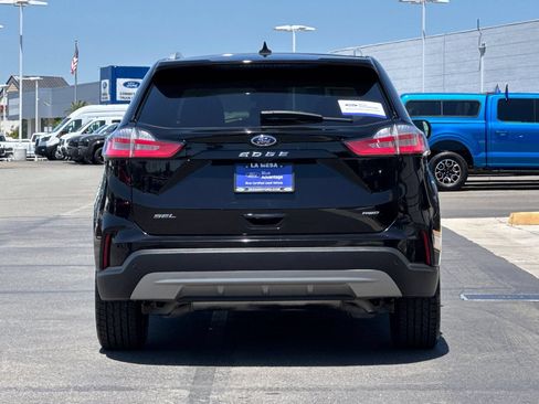 Certified 2024 Ford Edge SEL w/ Convenience Package AWD/4WD image 4