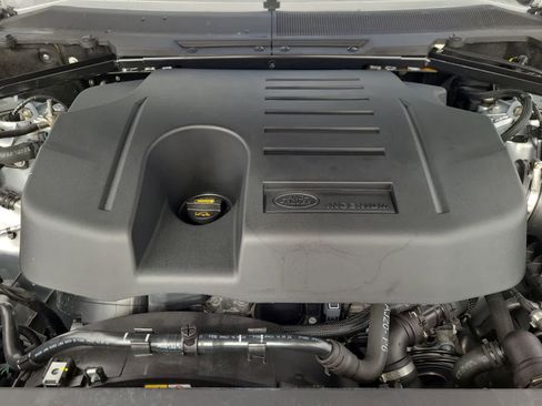 Used 2024 Land Rover Defender 110 X-Dynamic SE image 17