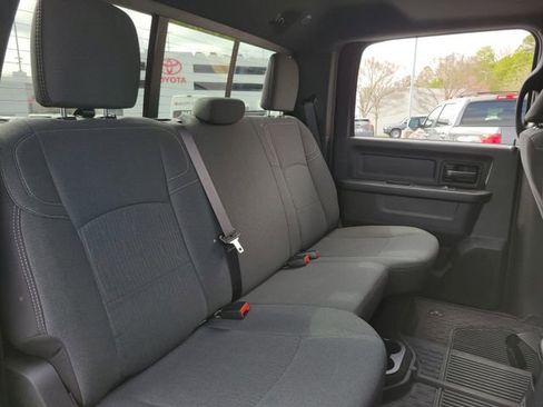 Used 2024 RAM 2500 Tradesman w/ Chrome Appearance Group image 16