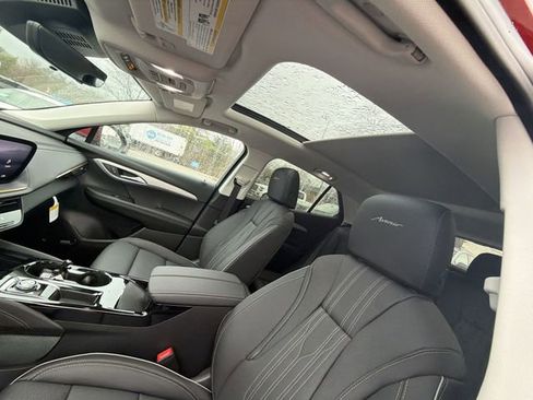 New 2026 Buick Envision Avenir image 18