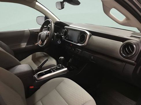 Used 2020 Toyota Tacoma SR5 image 13