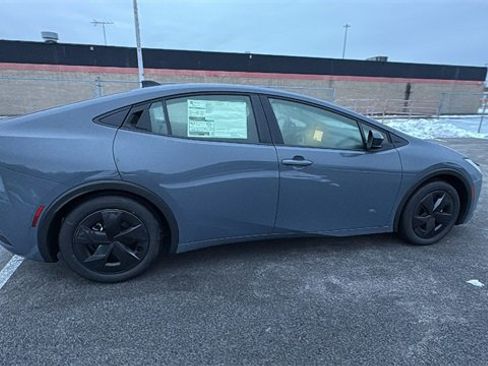 New 2026 Toyota Prius LE image 6