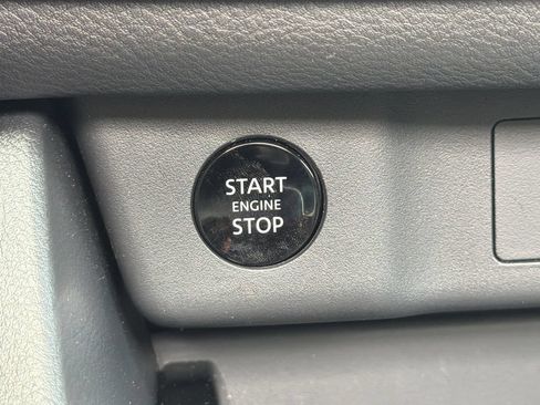 Used 2026 Nissan Rogue Dark Armor FWD image 35