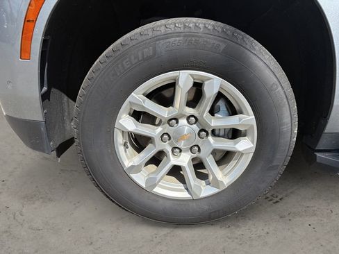 Used 2025 Chevrolet Tahoe LT RWD image 14