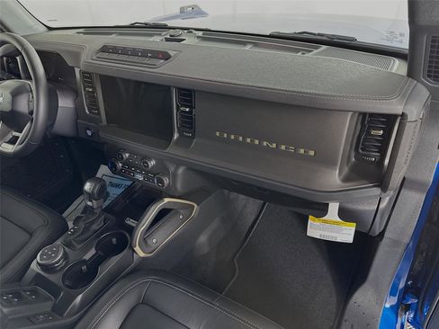 New 2025 Ford Bronco Badlands image 28
