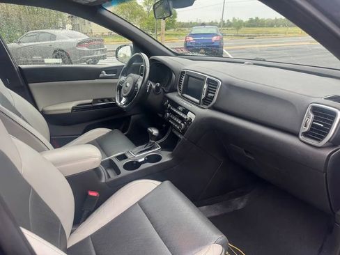 Used 2019 Kia Sportage EX w/ EX Sport Appearance Package AWD/4WD image 8
