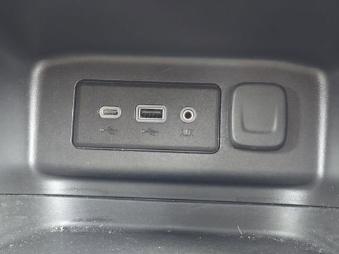 Used 2024 Chevrolet Equinox LT image 22