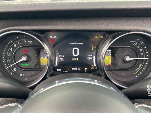 Used 2023 Jeep Wrangler Unlimited Sahara w/ Cold Weather Group AWD/4WD image 3
