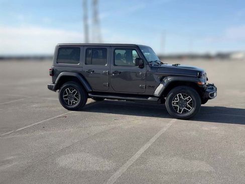 New 2026 Jeep Wrangler Sahara image 15