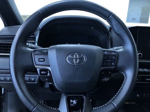 Certified 2025 Toyota Camry SE image 25