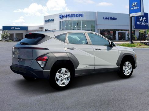 New 2026 Hyundai Kona SE image 8