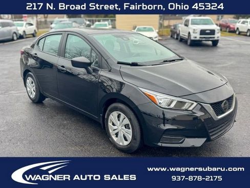 Used 2021 Nissan Versa S image 1