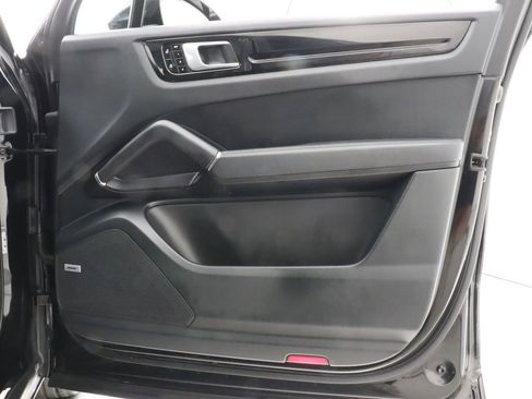 Used 2019 Porsche Cayenne AWD/4WD image 44