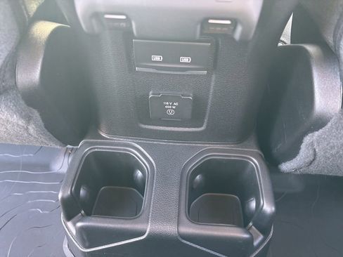 New 2025 Jeep Gladiator Willys image 12