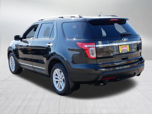 Used 2013 Ford Explorer XLT FWD image 5