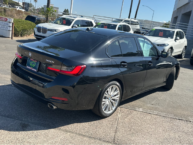 Used 2023 BMW 330i Sedan w/ Driving Assistance Package RWD image 12