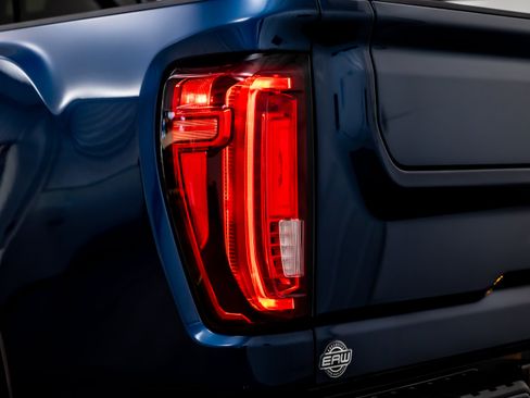Used 2021 GMC Sierra 2500 Denali w/ Denali Ultimate Package AWD/4WD image 13